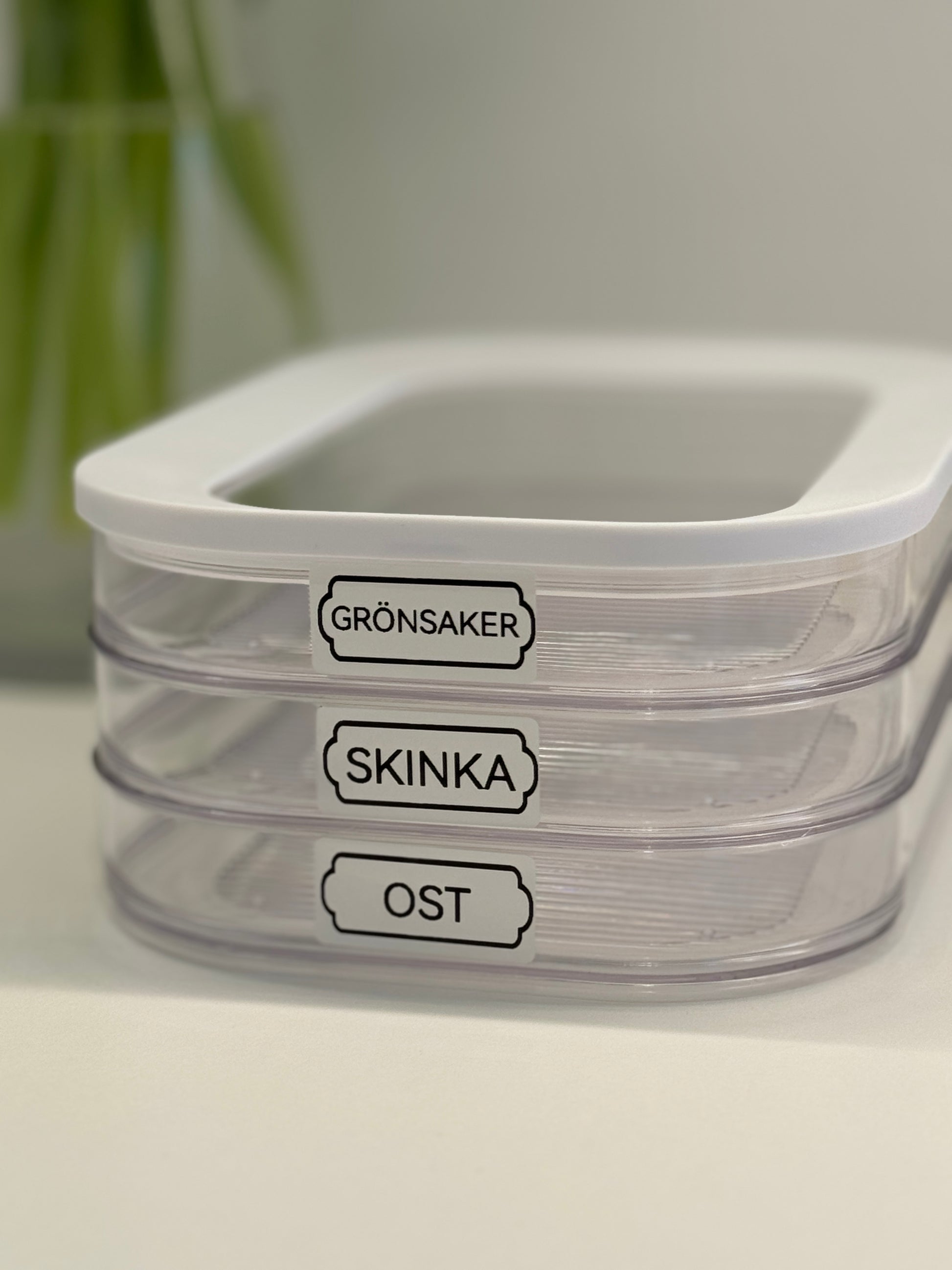 Etiketter på burk till kylskåp