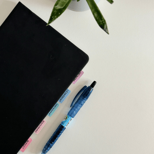 Etiketter til bok flikar och indexering i flera färger